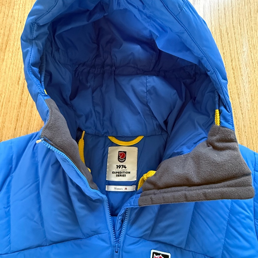 Fjallraven Women's Blue Puffer Jacket - Picture 4 of 8